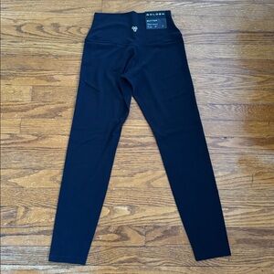 Aritzia BUTTER Cheeky Infinite Hi-Rise 26” Black Leggings